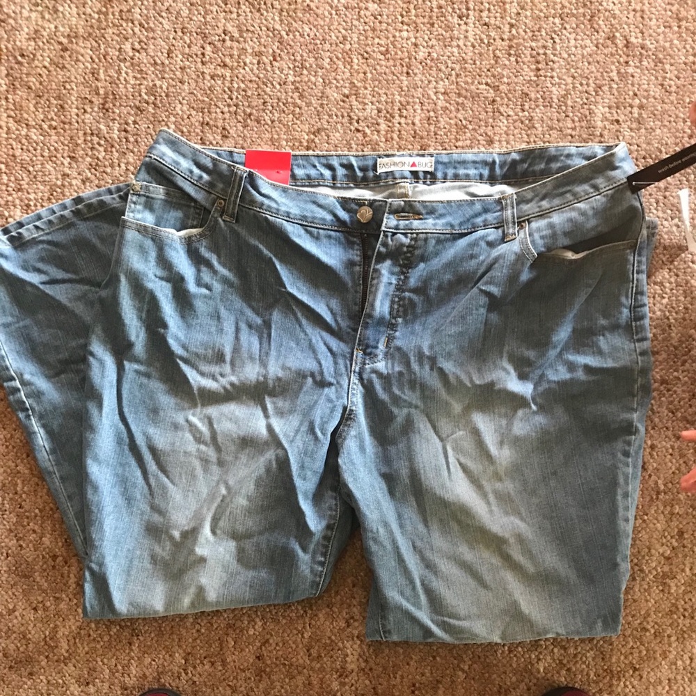 NWT Light Wash Jeans